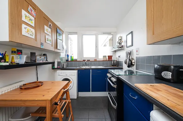 Photo 2 — 3 McEwen House, 561 Roman Road, London