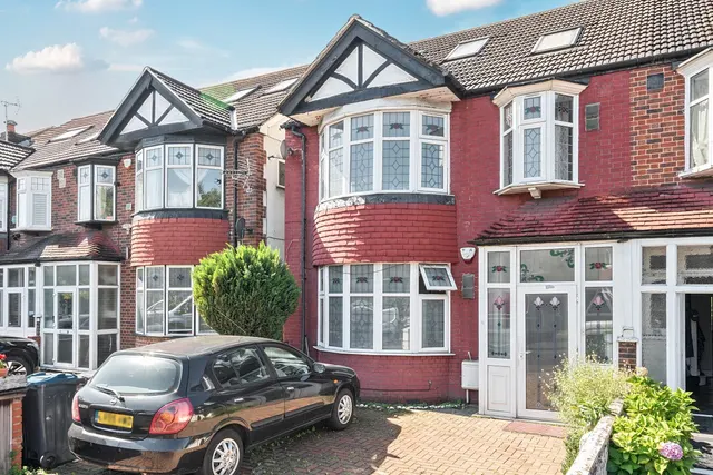 Grand Drive, Raynes Park, London, SW20, photo 1