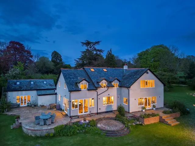 Common Hill, Medstead, GU34, photo 1