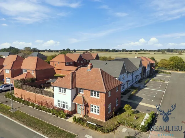 Thoroughgood Way, Witham, CM8, photo 1