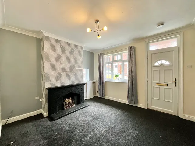 Charles Street, Cheadle, ST10, photo 3