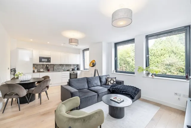 Aldenham Road, Bushey, WD23, photo 3