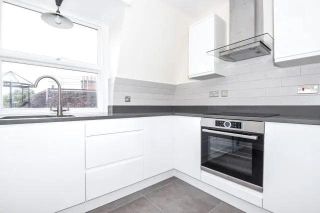 Langland Mansions, London, NW3, photo 2