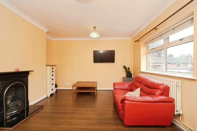 Whitby Avenue, Salford, M6, photo 1