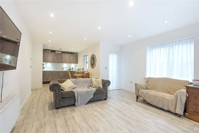 Photo 2 — Jennings Court, Eden Road, Dunton Green, Sevenoaks, TN14 5GP