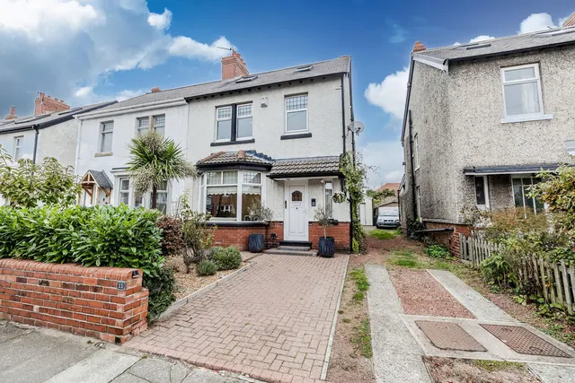 Manor Grove, Benton, photo 1