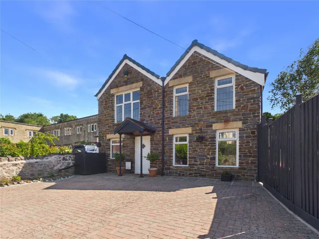 Providence Lane, Long Ashton, BS41, photo 1