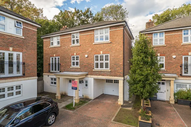 Colnhurst Road, Watford, WD17, photo 1