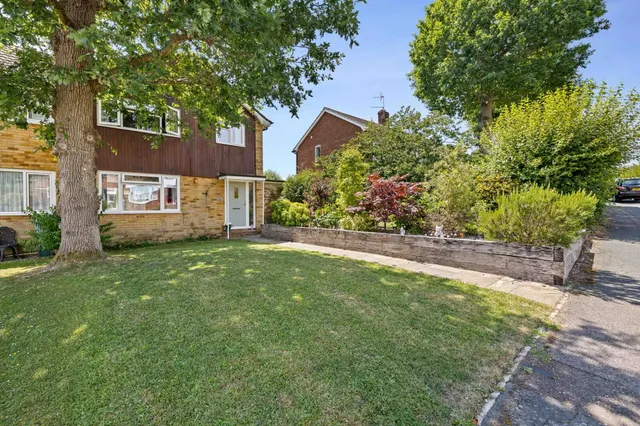Garden Wood Road, East Grinstead, East Grinstead, RH19 1SD, photo 1