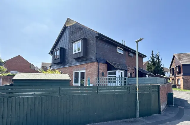 Bremeridge Road, Westbury, photo 1