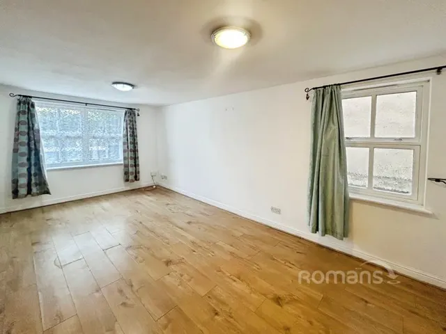 Union Street, Farnborough, GU14, photo 3