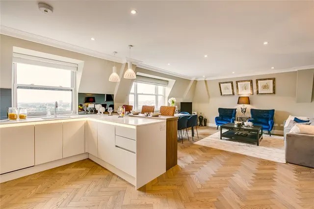 Boydell Court, St John's Wood Park, NW8, photo 3