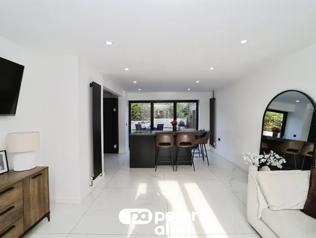 Clos Tir-Y-Pwll Newport, NP11, photo 3