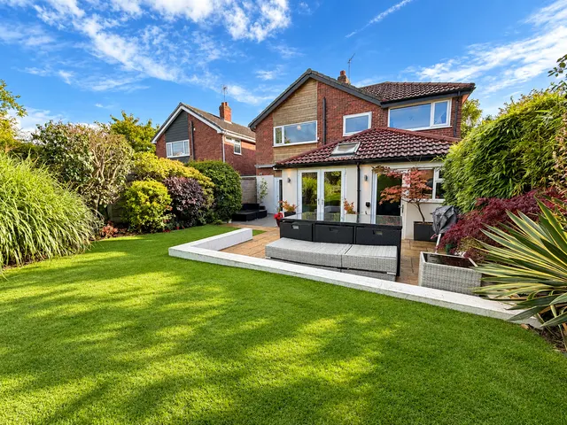 Aintree Close, Stockport, SK7, photo 1