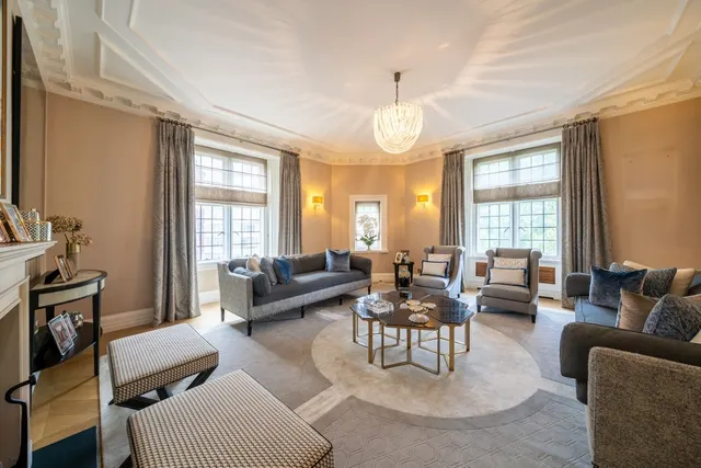 Photo 2 — Wellesley House Sloane Square London ...