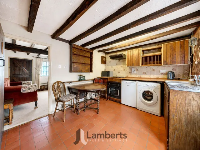 Photo 3 — Rose Cottage, High Street, Studley