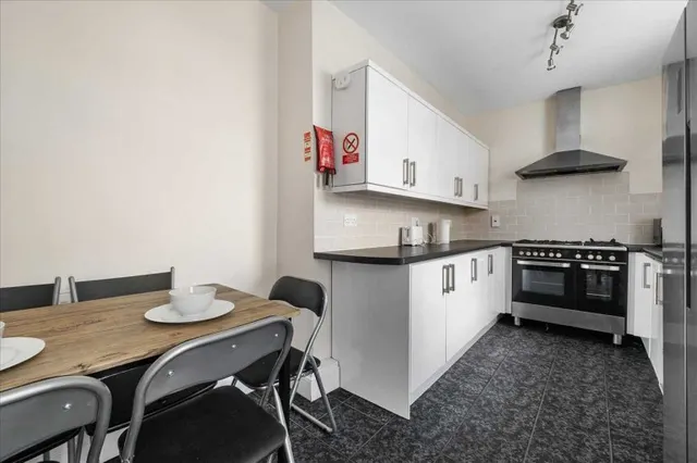 Furzehill Road, Plymouth, PL4, photo 1