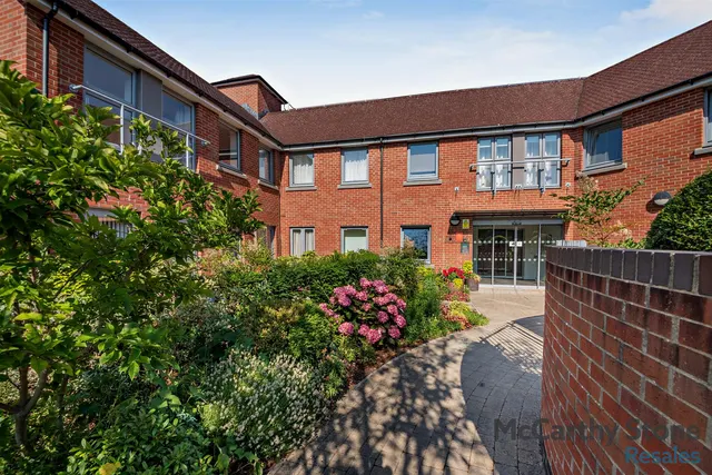 Lady Lane, Blunsdon, SN25, photo 1