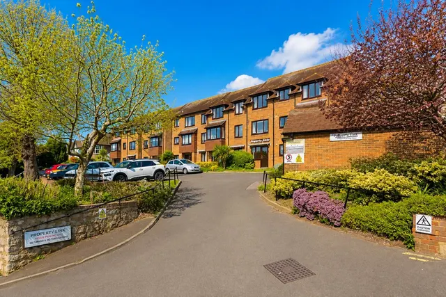 Bartholomew Street, Hythe, photo 1