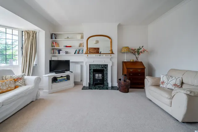 Lynton Road, Acton, London, W3, photo 1