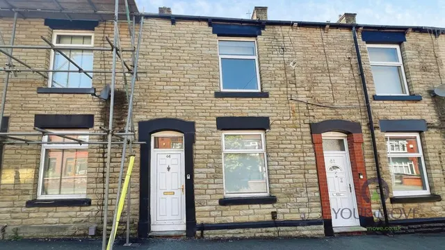 3 bedroom house — Queen Street, Shaw, Greater Manchester, OL2