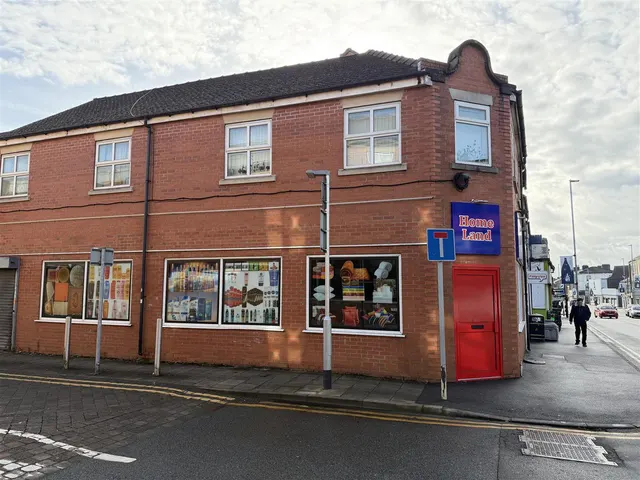 High Street, Stoke-on-Trent, ST6, photo 1