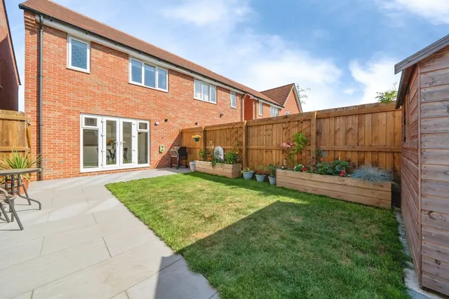 Abbotsley Road, Sandymoor, WA7, photo 3
