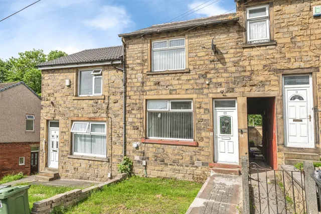 Winton Street, Huddersfield, photo 1
