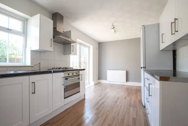 Photo 3 — Elmstead Crescent, Welling, Kent, DA16