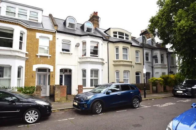 Upham Park Road, Chiswick, photo 1
