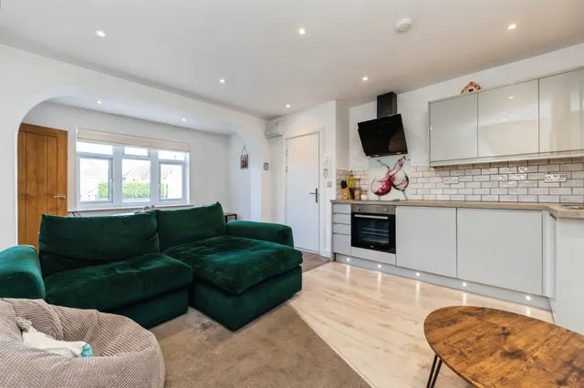 Stotfold Road, Arlesey, SG15, photo 2