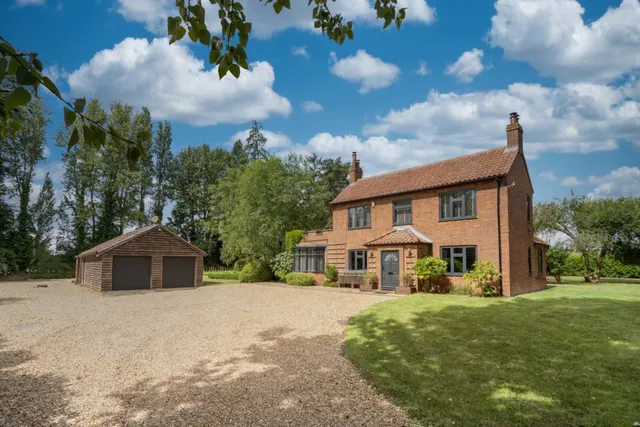 Overwood Lane, Forncett St. Peter, NR16, photo 2
