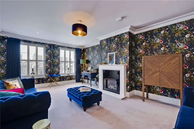 Photo 2 — Alexandra Gate, 46A West Street, Reigate, Surrey, RH2 9DB