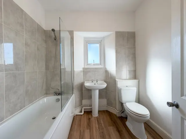 Greenfield Place, Weston-super-Mare, BS23, photo 3