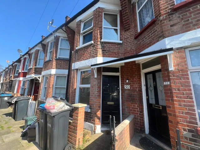 James Street, Enfield, EN1, photo 1