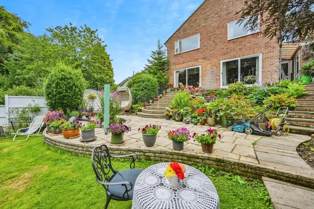 Peak View Drive, Ashbourne, DE6, photo 3