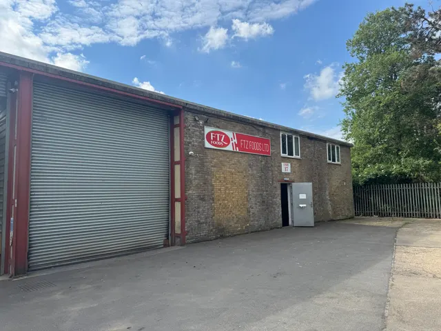 River Way, Harlow, CM20, photo 1