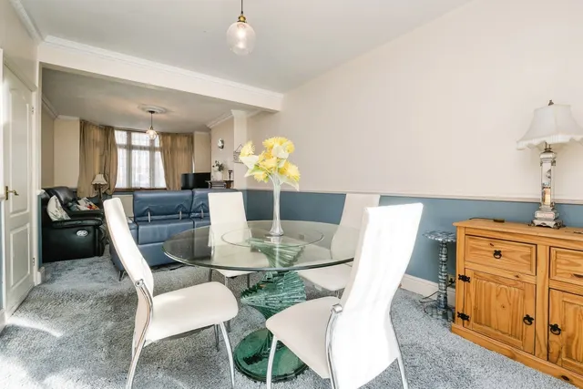 Rainsford Way, Hornchurch, RM12, photo 2