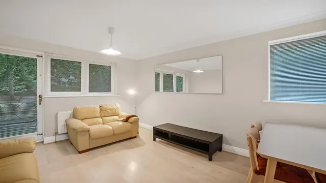 Photo 3 — Undine Road, London, E14 9UW