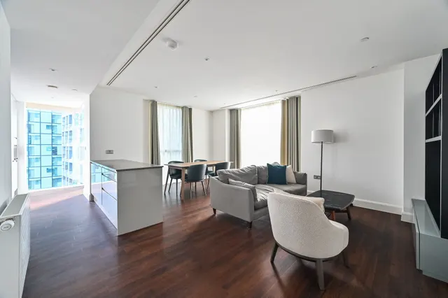 Photo 2 — Flat 606, Sirocco Tower, LONDON
