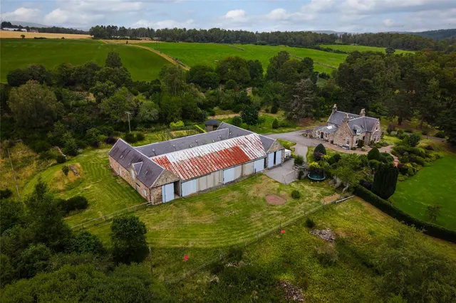 Dessmuir House, Aboyne, AB34, photo 2
