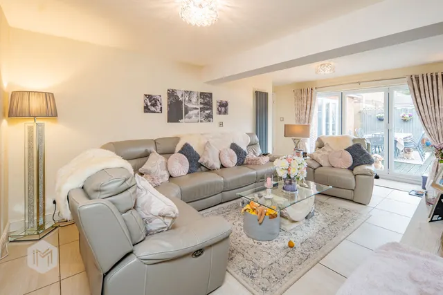 Photo 3 — Fernside, Radcliffe, Manchester, M26 1EQ
