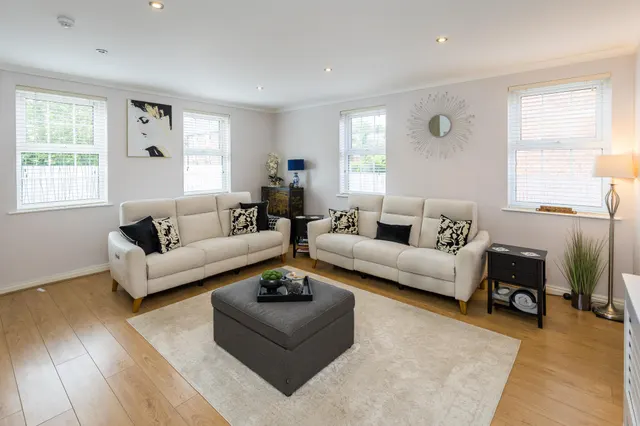 Lower Mersey Street, Ellesmere Port, CH65, photo 3