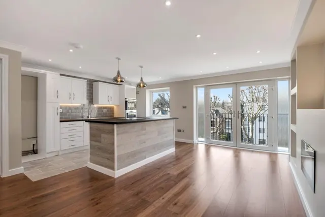 Fountayne Road, London, N16, photo 1