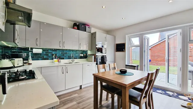 Photo 2 — Hunstanton Drive, Binfield, Bracknell, Forest, RG42 4JA