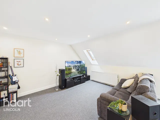 Willow Tree Close, Lincoln, LN5, photo 3