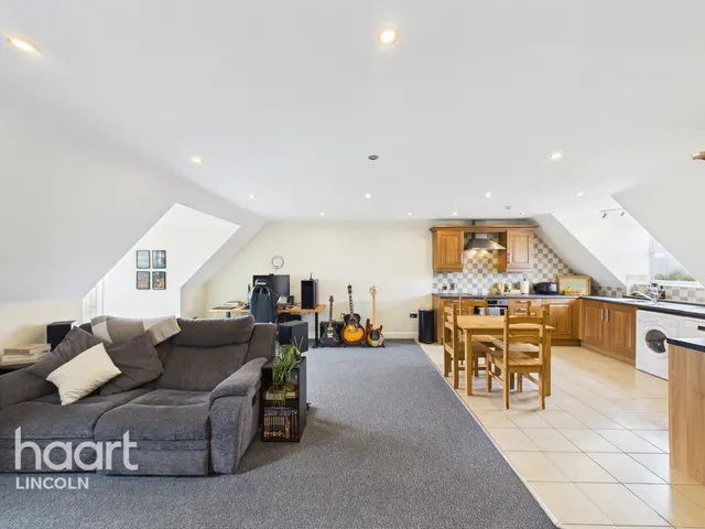 Willow Tree Close, Lincoln, LN5, photo 2