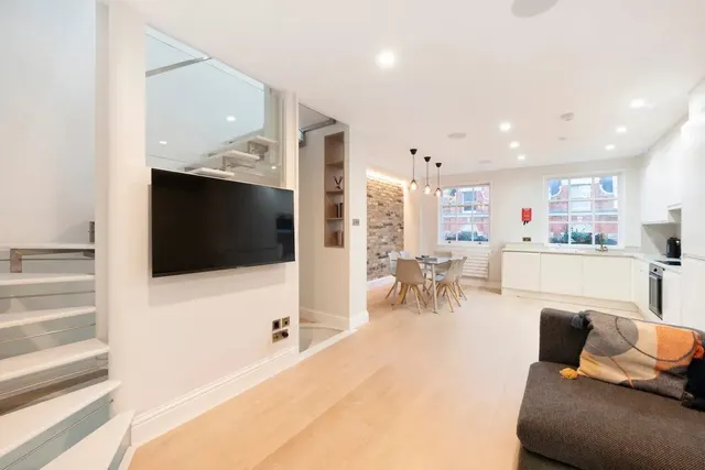 Windmill Street, Fitzrovia, W1T, photo 1