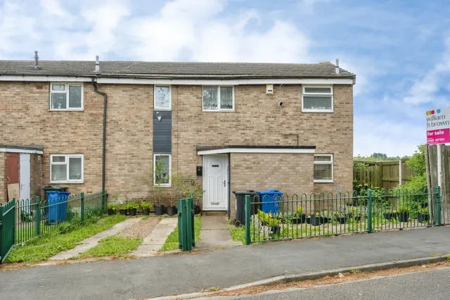 Manor Estate, Toll Bar, Doncaster, photo 1