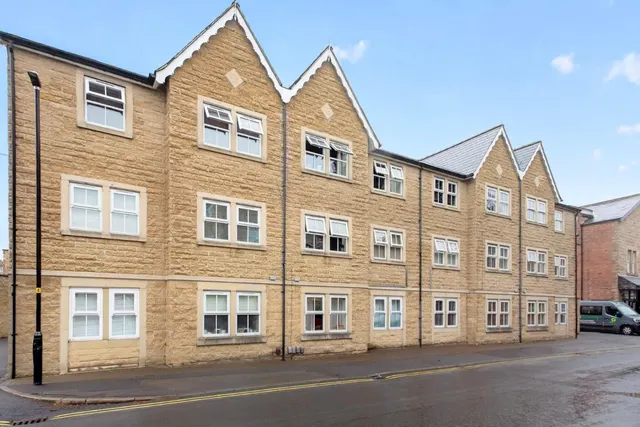 Mowbray Square, Harrogate, photo 1